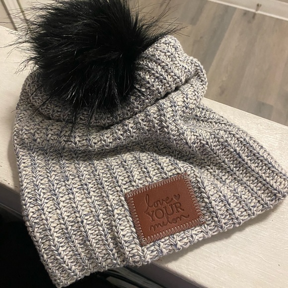 Love your melon Beanie style Pom hat - Picture 1 of 6